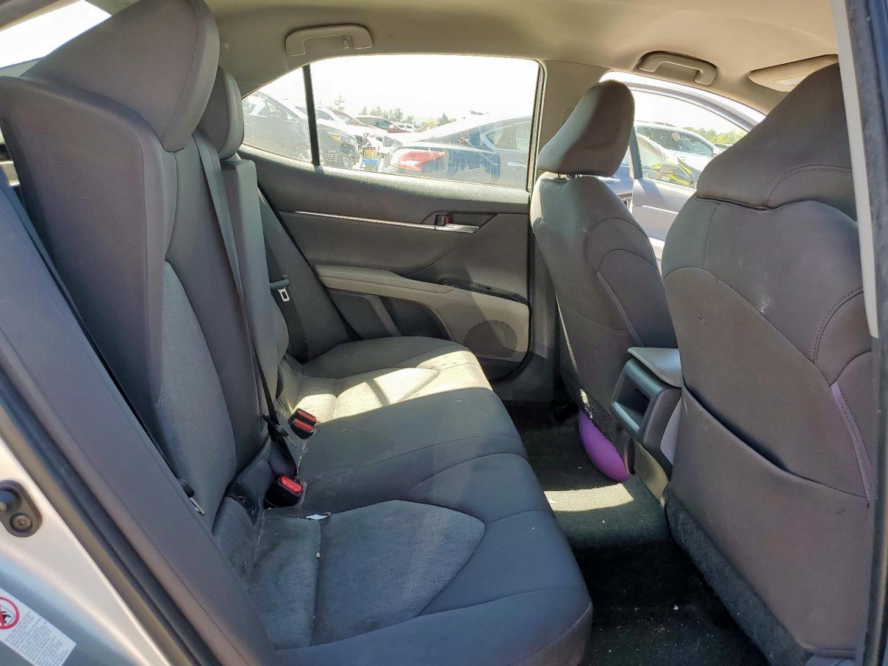 2018 Toyota Camry L VIN: JTNB11HK2J3021980 Lot: 84565145