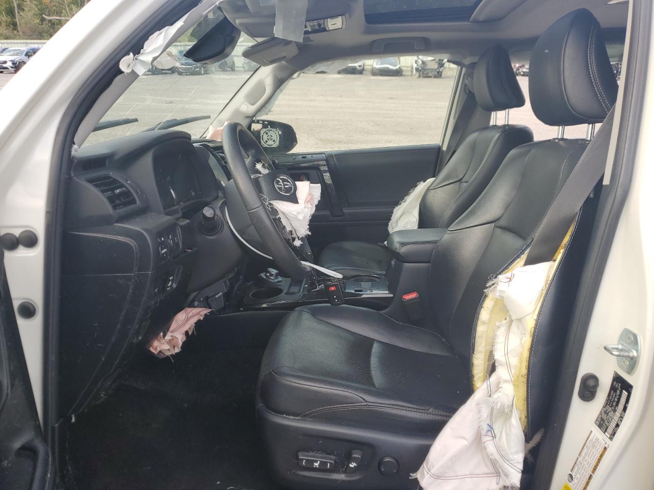 2020 Toyota 4Runner Sr5/Sr5 Premium VIN: JTEBU5JRXL5806244 Lot: 84004415