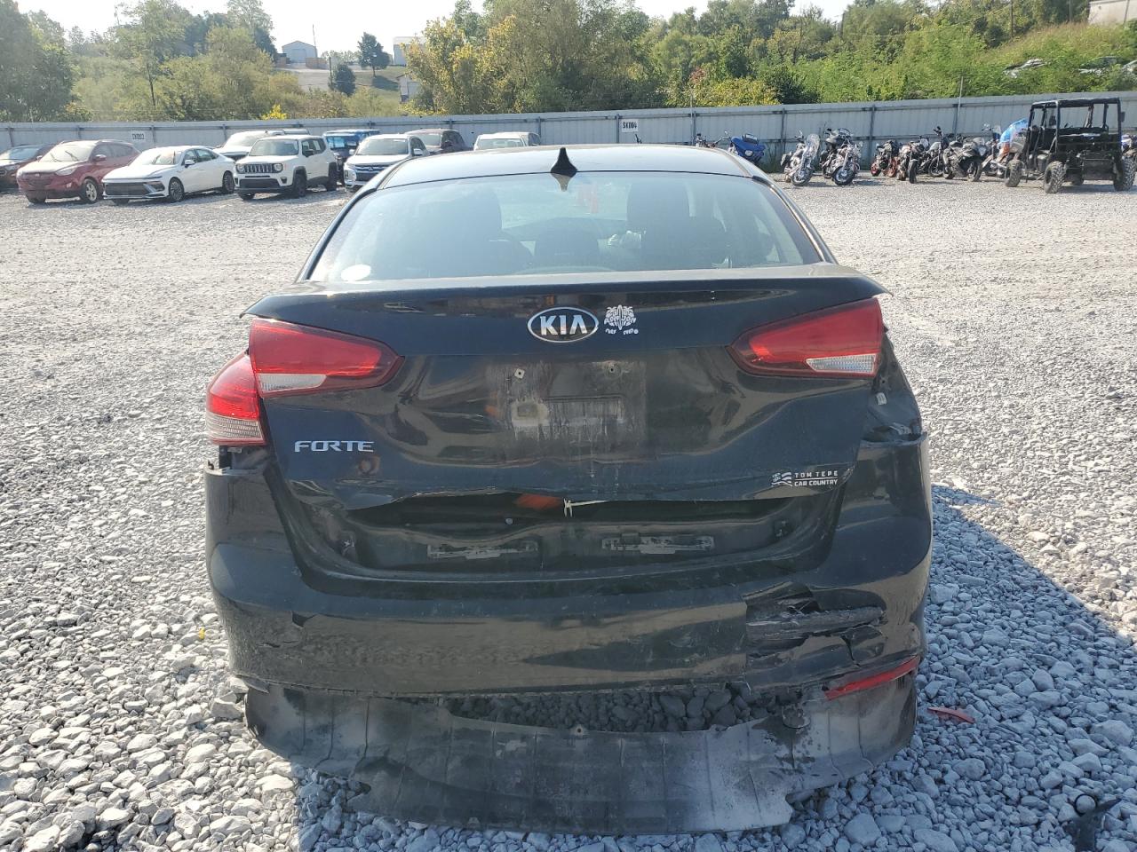 2017 Kia Forte Lx VIN: 3KPFK4A7XHE062693 Lot: 81452905