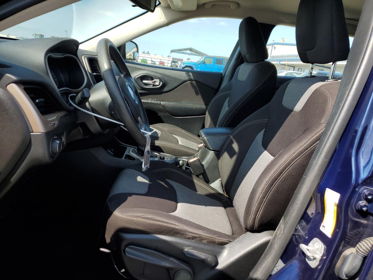 1C4PJLAB0EW256544 2014 Jeep Cherokee Sport