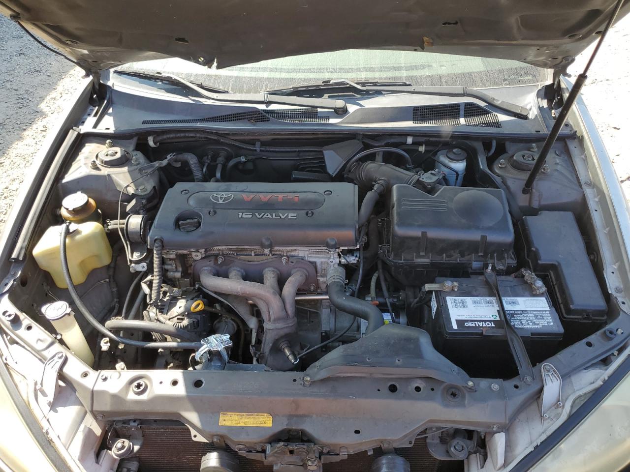 2004 Toyota Camry Le VIN: JTDBE32K140281516 Lot: 71868425