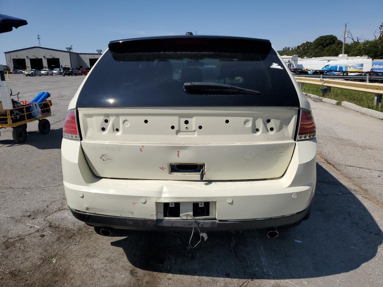2008 Lincoln Mkx VIN: 2LMDU88C38BJ31355 Lot: 71868765