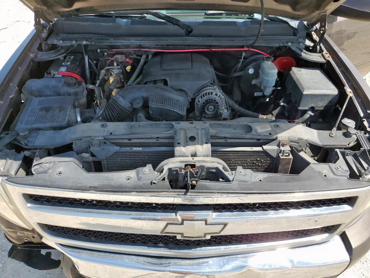 2008 Chevrolet Silverado C1500 VIN: 2GCEC13JX81325875 Lot: 71851205