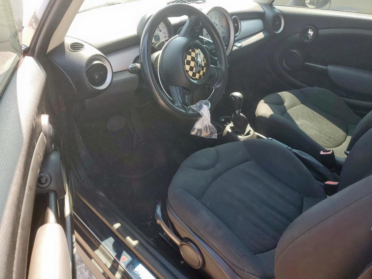 2011 Mini Cooper VIN: WMWSU3C52BT251090 Lot: 91665685