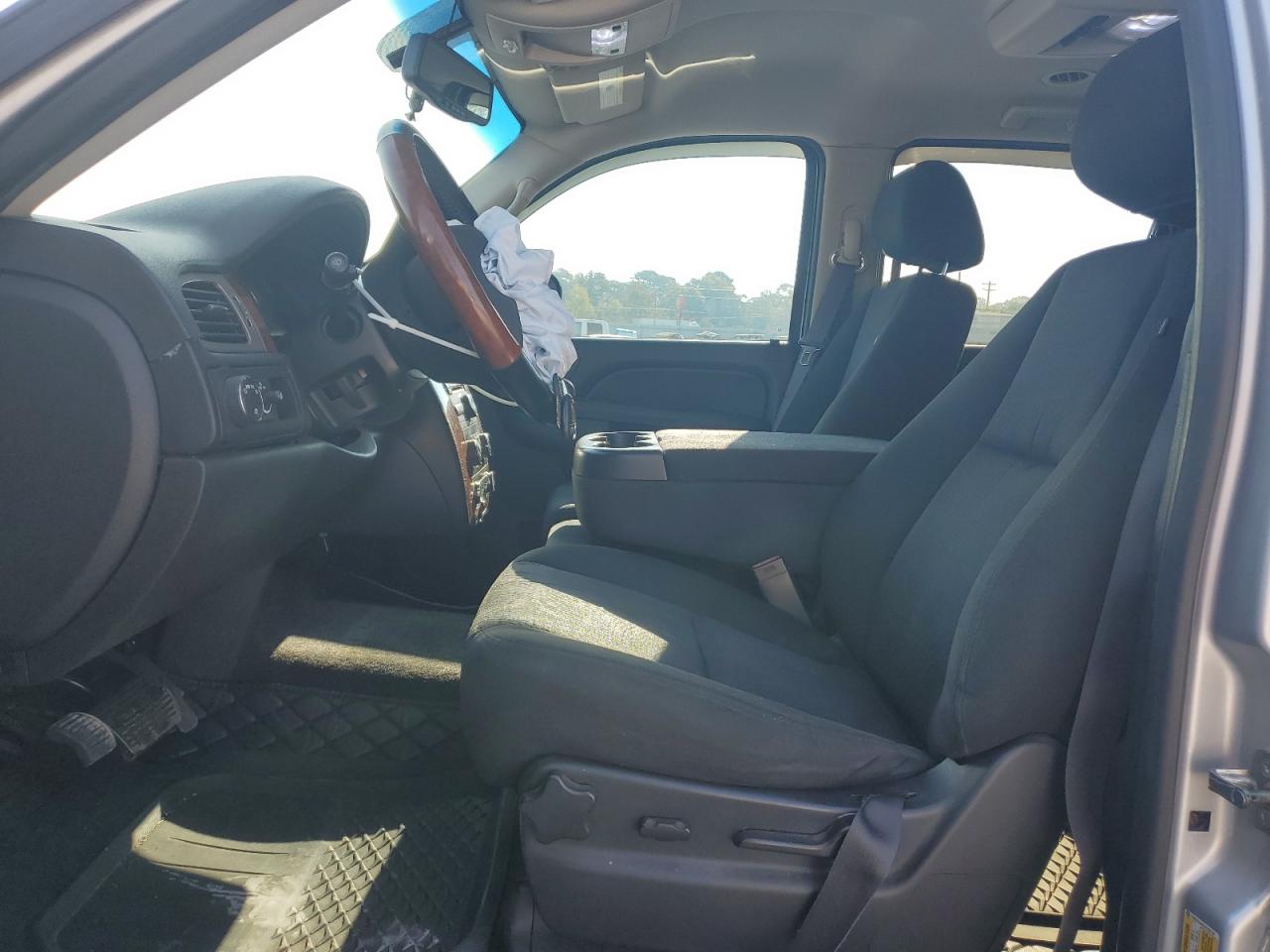 2014 Chevrolet Tahoe C1500 Ls VIN: 1GNSCAE02ER220734 Lot: 81023345