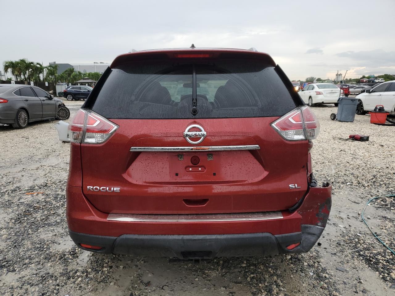 2016 Nissan Rogue S VIN: 5N1AT2MT7GC767117 Lot: 69915945