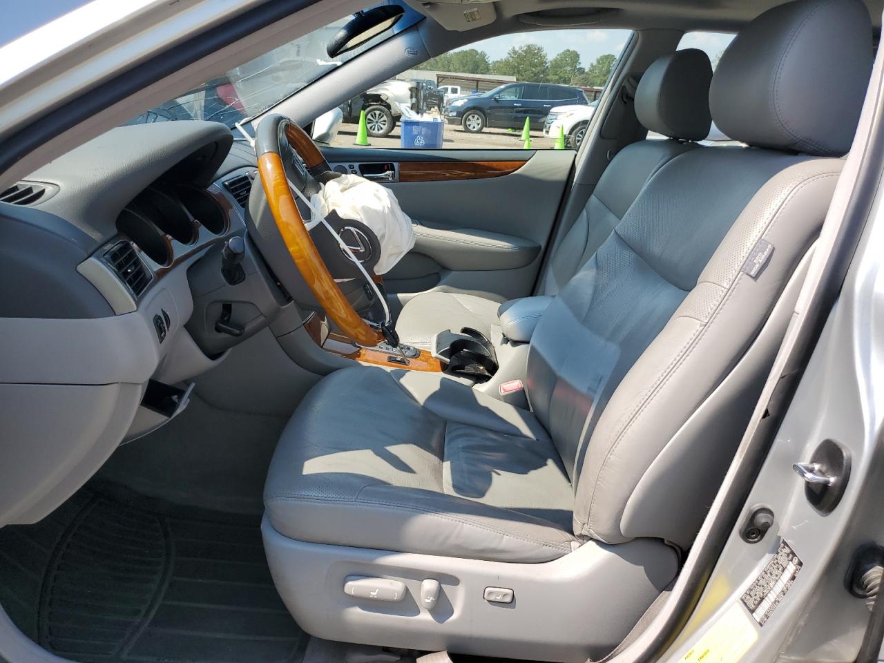 2005 Lexus Es 330 VIN: JTHBA30G555136623 Lot: 80608725