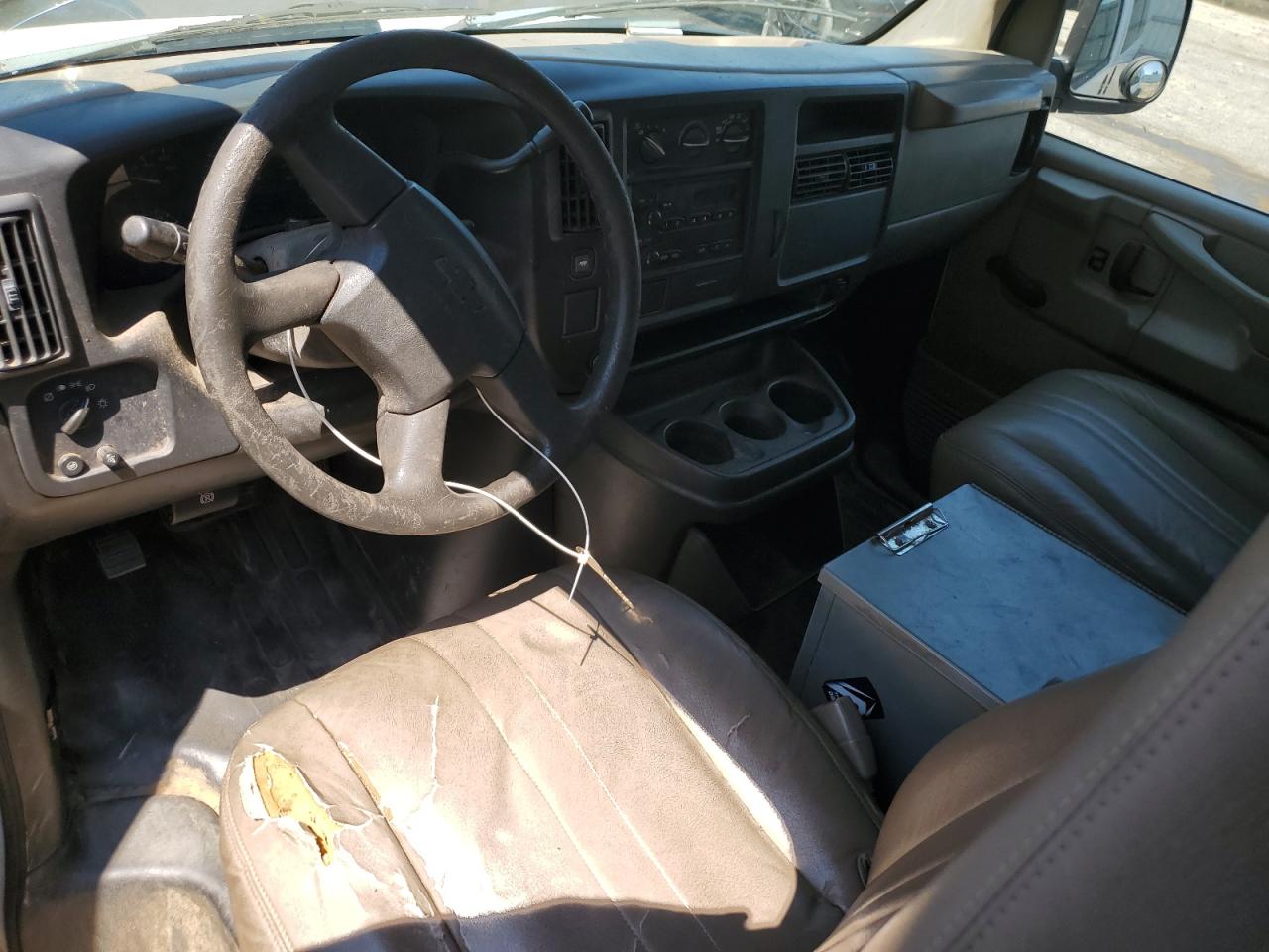 2006 Chevrolet Express G1500 VIN: 1GCFG15X861178565 Lot: 70487165