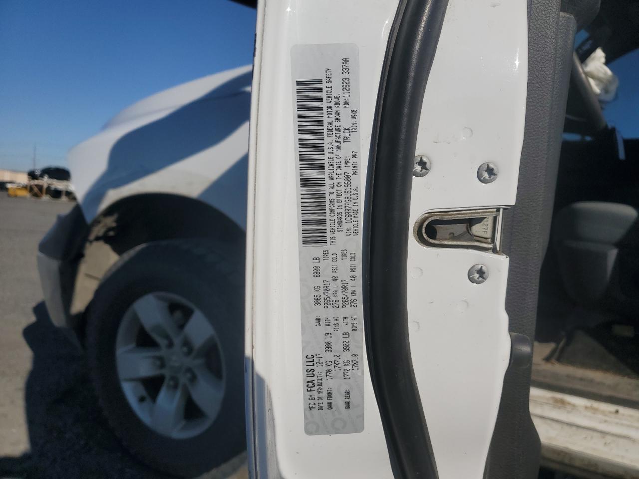 2018 Ram 1500 St VIN: 1C6RR7FG9JS199007 Lot: 81521805