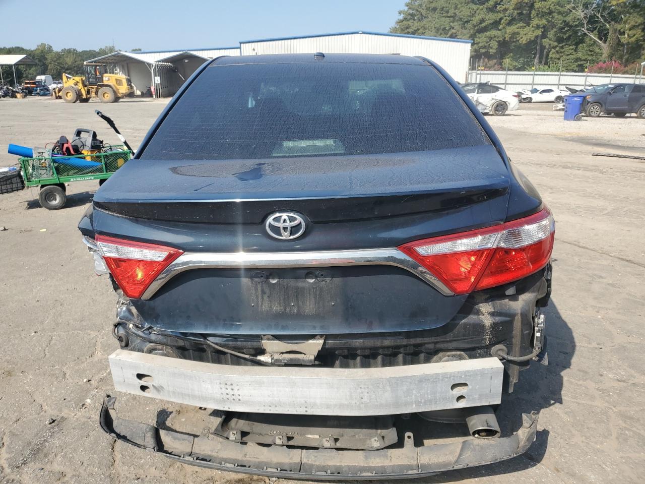 2015 Toyota Camry Le VIN: 4T1BF1FK0FU910640 Lot: 71833635