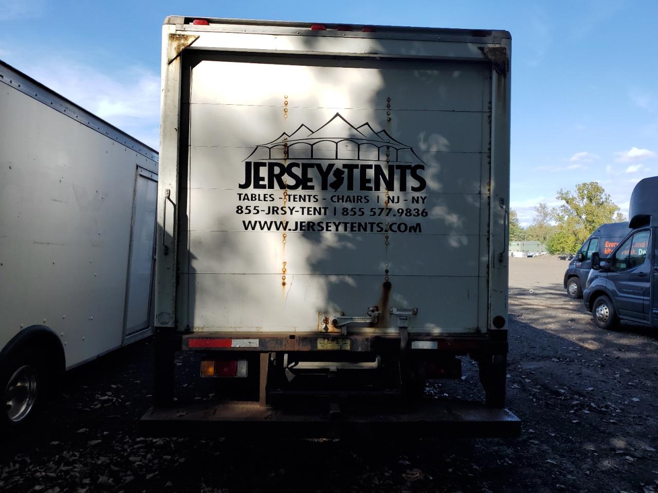 2005 Isuzu Npr VIN: 4KLB4B1U25J800150 Lot: 81444095