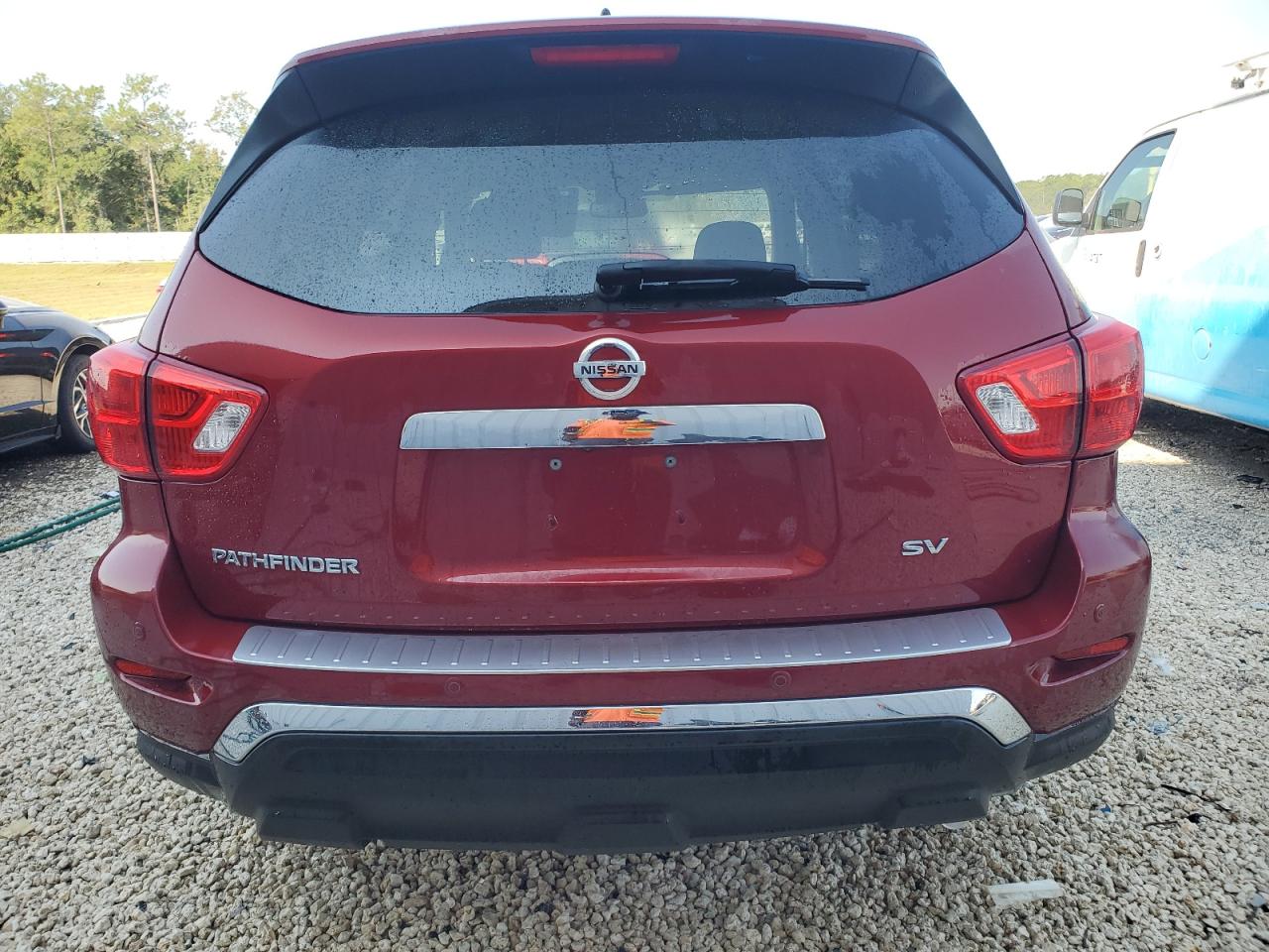 2018 Nissan Pathfinder S VIN: 5N1DR2MN4JC647490 Lot: 71991505