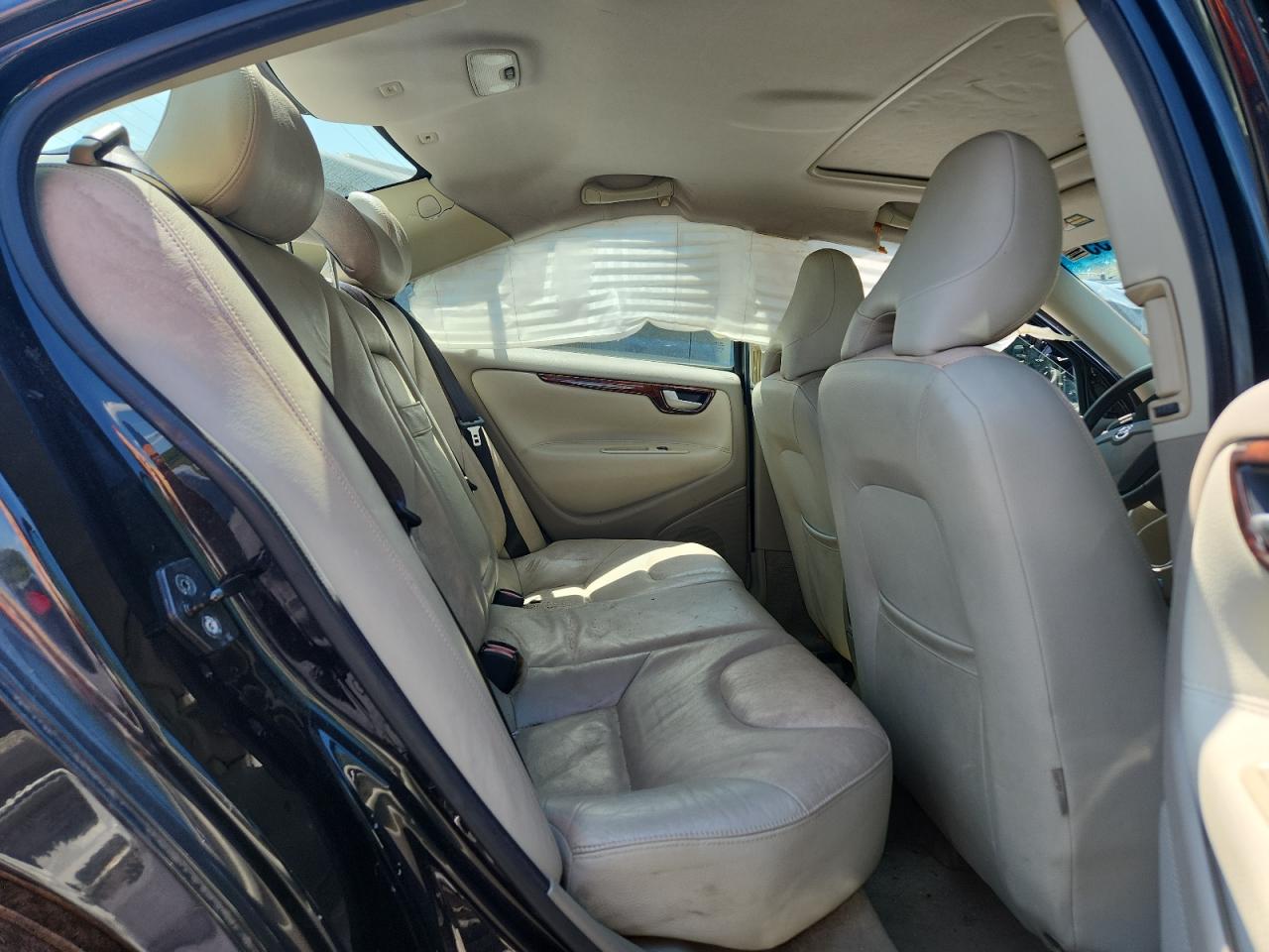 2005 Volvo S60 2.5T VIN: YV1RS592352463663 Lot: 81456755