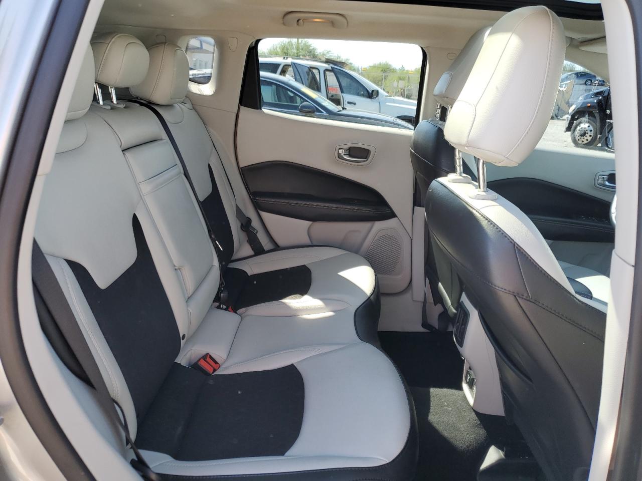 2019 Jeep Compass Latitude VIN: 3C4NJCBB4KT706266 Lot: 80528075