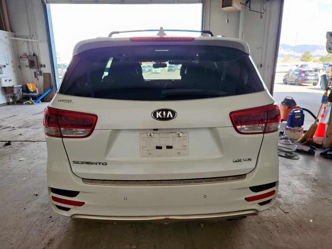 2018 Kia Sorento Sx VIN: 5XYPK4A50JG397862 Lot: 81966805