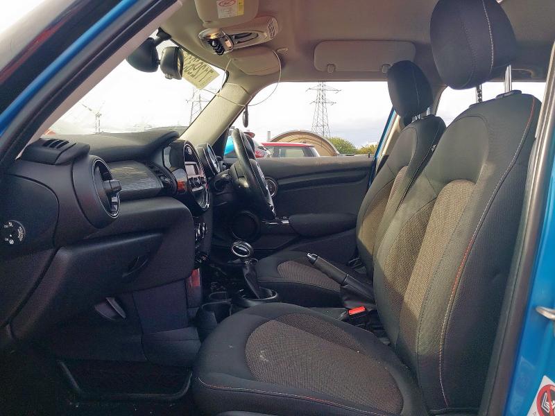 2015 MINI COOPER AUTO 