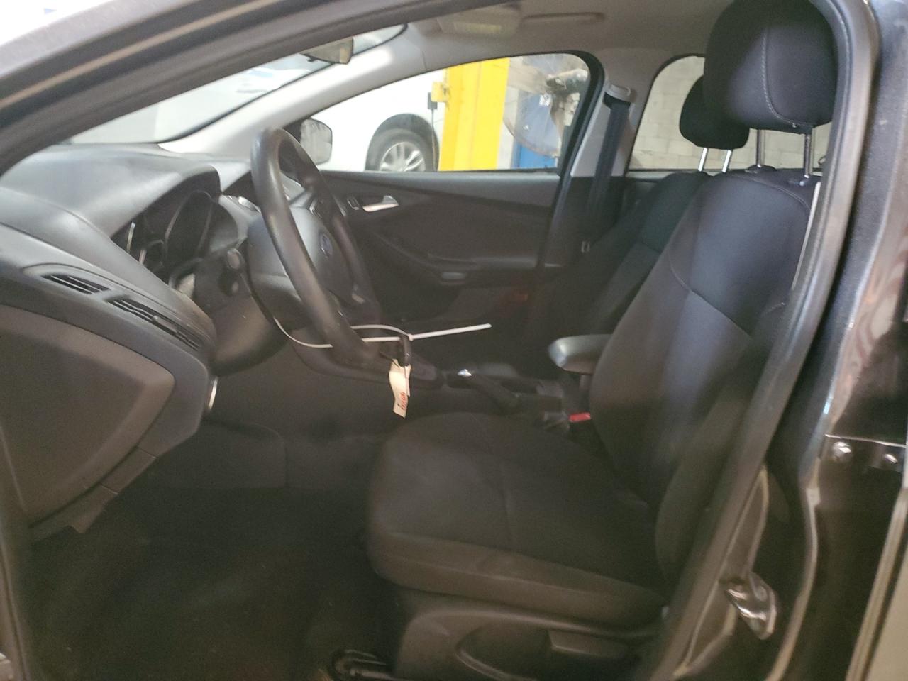 2018 Ford Focus Se VIN: 1FADP3F23JL267551 Lot: 71073505