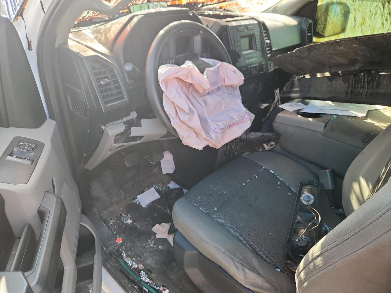 2017 Ford F150 VIN: 1FTMF1E88HKC37565 Lot: 80818775