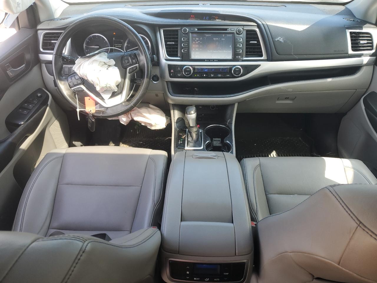 2019 Toyota Highlander Se VIN: 5TDKZRFH2KS562031 Lot: 71677415