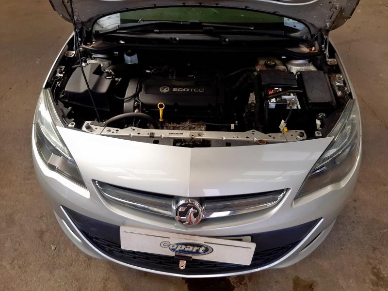2013 VAUXHALL ASTRA EXCLUSIV 