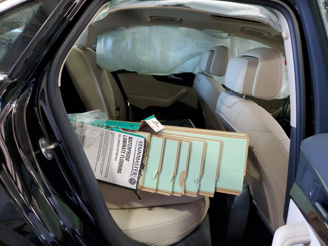 2019 Audi A4 Premium VIN: WAUDNAF4XKN019550 Lot: 71470745