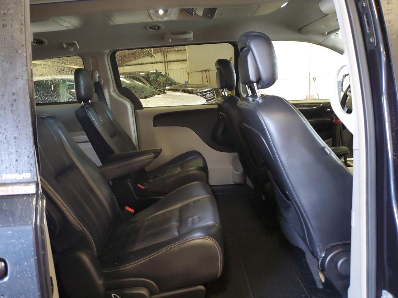 2013 Chrysler Town & Country Touring VIN: 2C4RC1BG9DR604382 Lot: 82155415