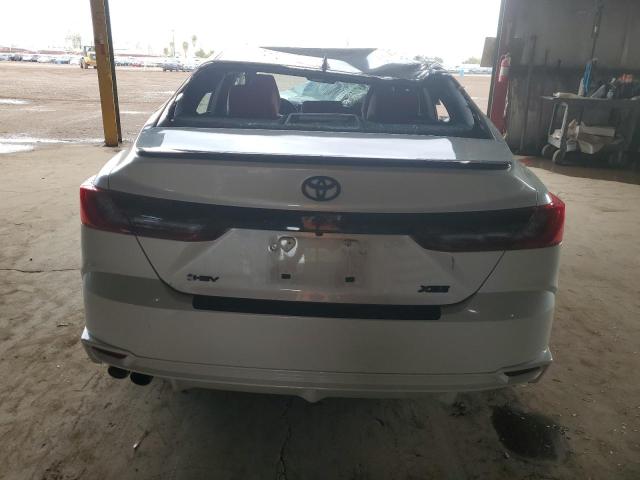  TOYOTA CAMRY 2025 Белы