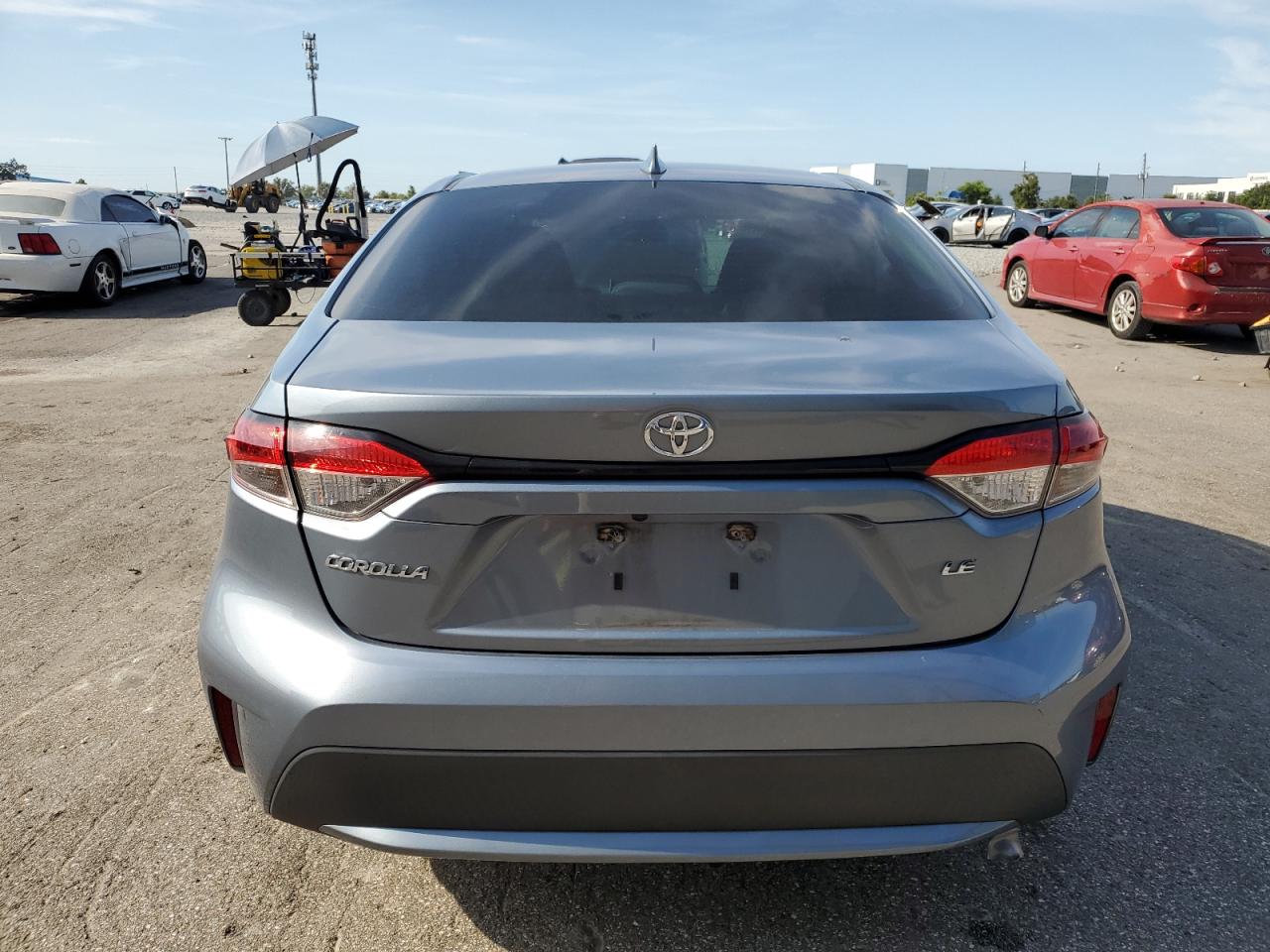 2020 Toyota Corolla Le VIN: 5YFEPRAE7LP056768 Lot: 80817315