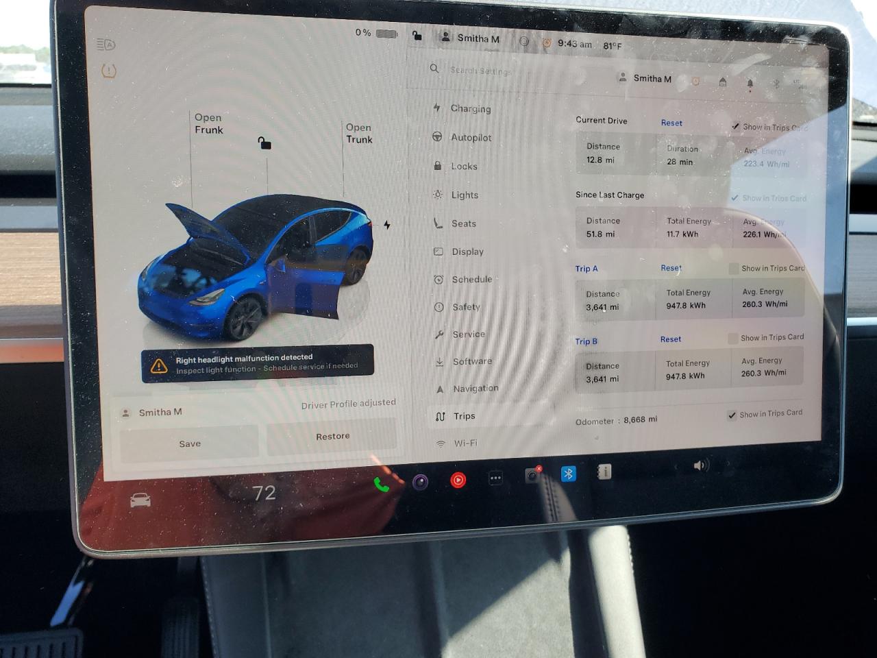 2025 Tesla Model Y VIN: 7SAYGAEEXSF256579 Lot: 70277335