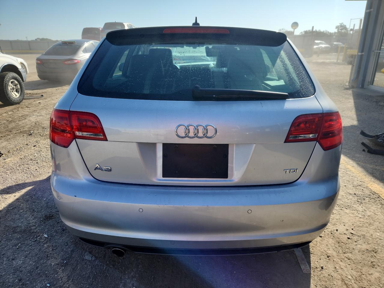 2013 Audi A3 Premium Plus VIN: WAUKJAFM1DA015352 Lot: 81848075