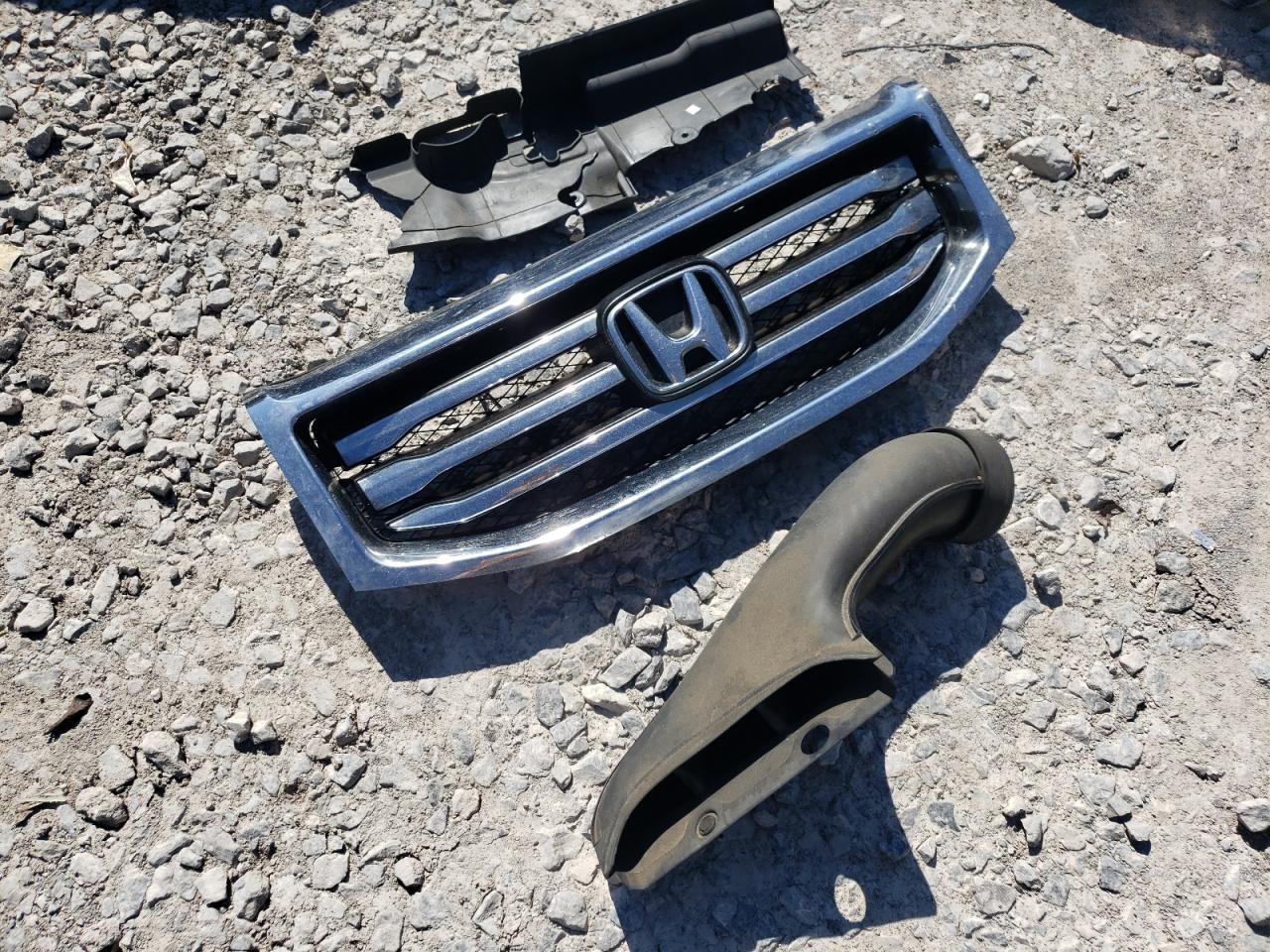 2014 Honda Pilot Lx VIN: 5FNYF3H2XEB007815 Lot: 82157175