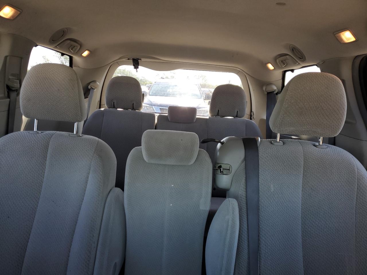 2011 Toyota Sienna Le VIN: 5TDKK3DC3BS059066 Lot: 71255895