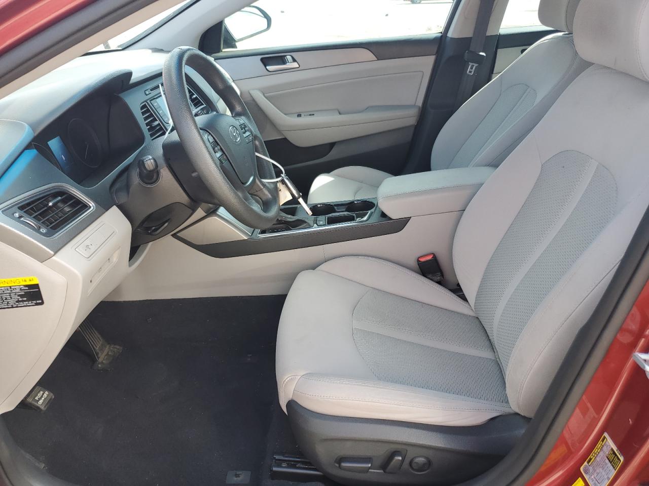 2015 Hyundai Sonata Se VIN: 5NPE24AF6FH211306 Lot: 84384205