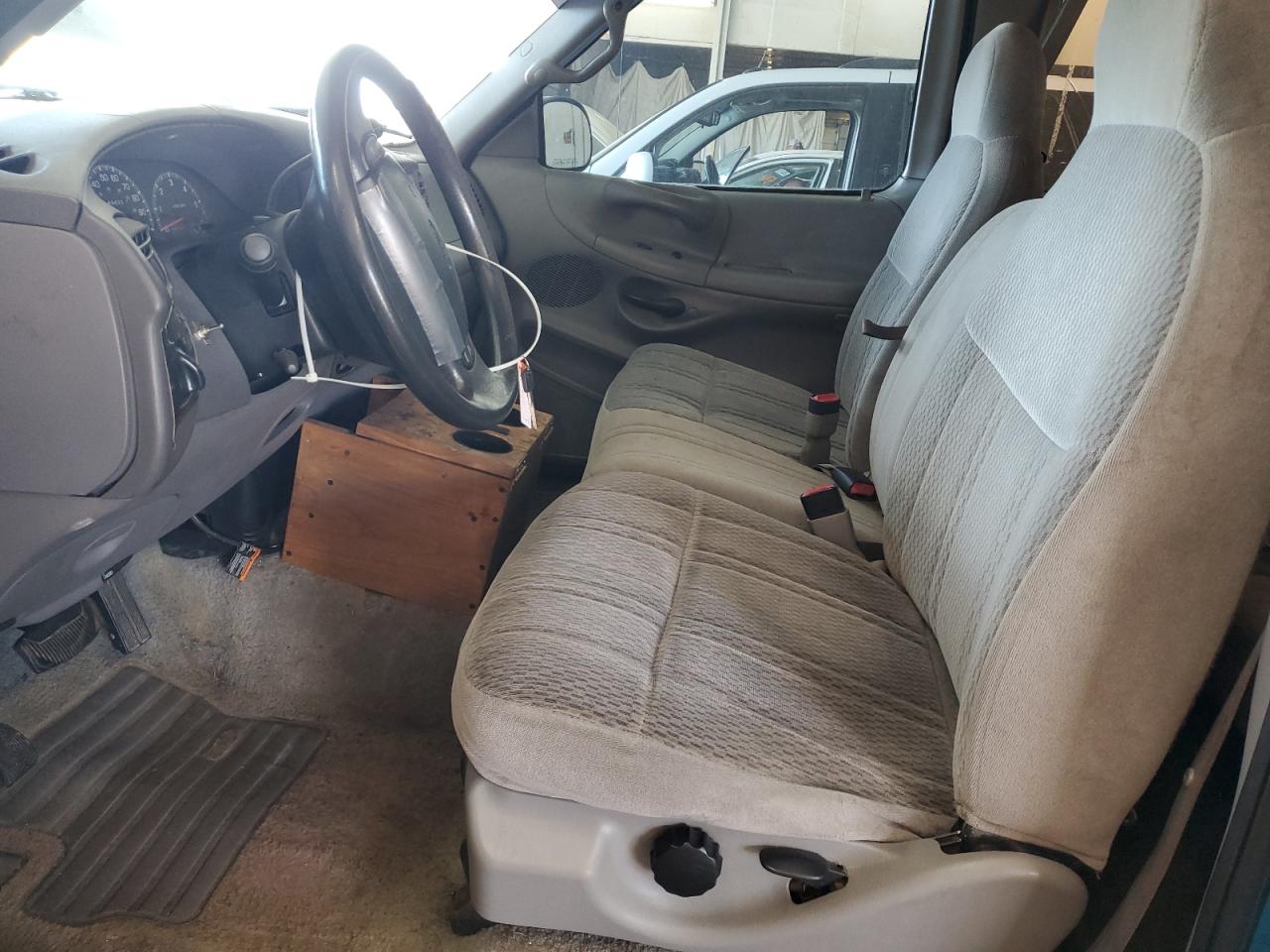 1997 Ford F150 VIN: 1FTDX1725VNC49267 Lot: 84391645