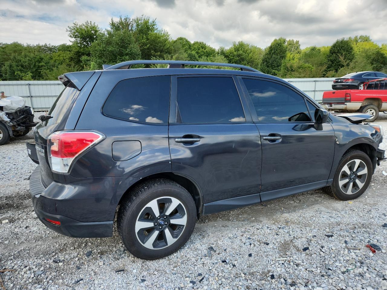 2017 Subaru Forester 2.5I Premium blue suv gas JF2SJAGC3HH491531 photo #4