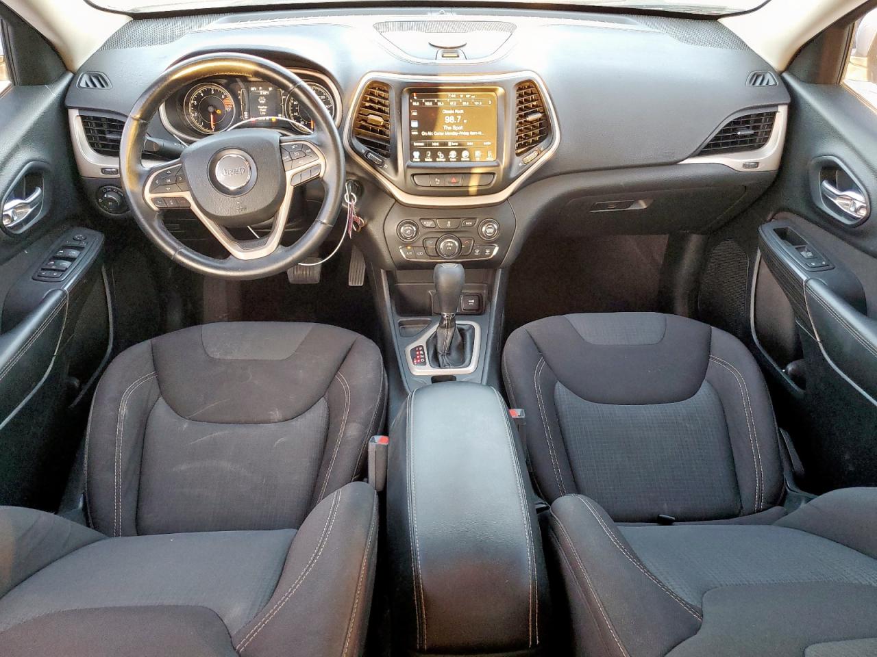 2017 Jeep Cherokee Latitude VIN: 1C4PJLCB2HW534961 Lot: 71718715