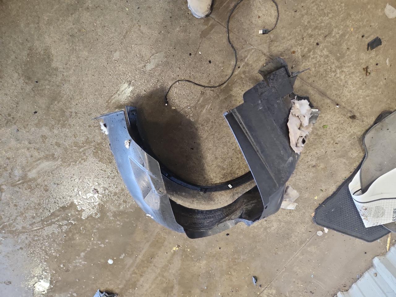 2017 Ford Escape Se VIN: 1FMCU9GD6HUC75077 Lot: 81826335