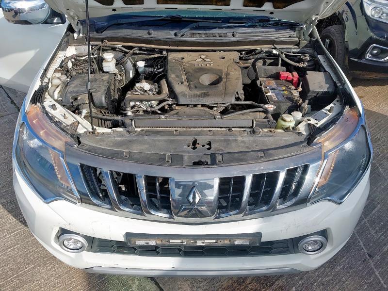 2017 MITSUBISHI L200 DOUBLE CAB DI-D 178 TITAN 4WD