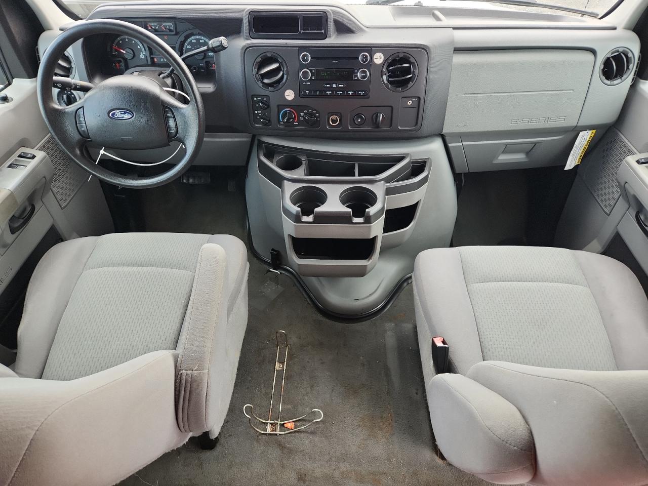 2010 Ford Econoline E350 Super Duty Wagon VIN: 1FBNE3BL9ADA32220 Lot: 80999005