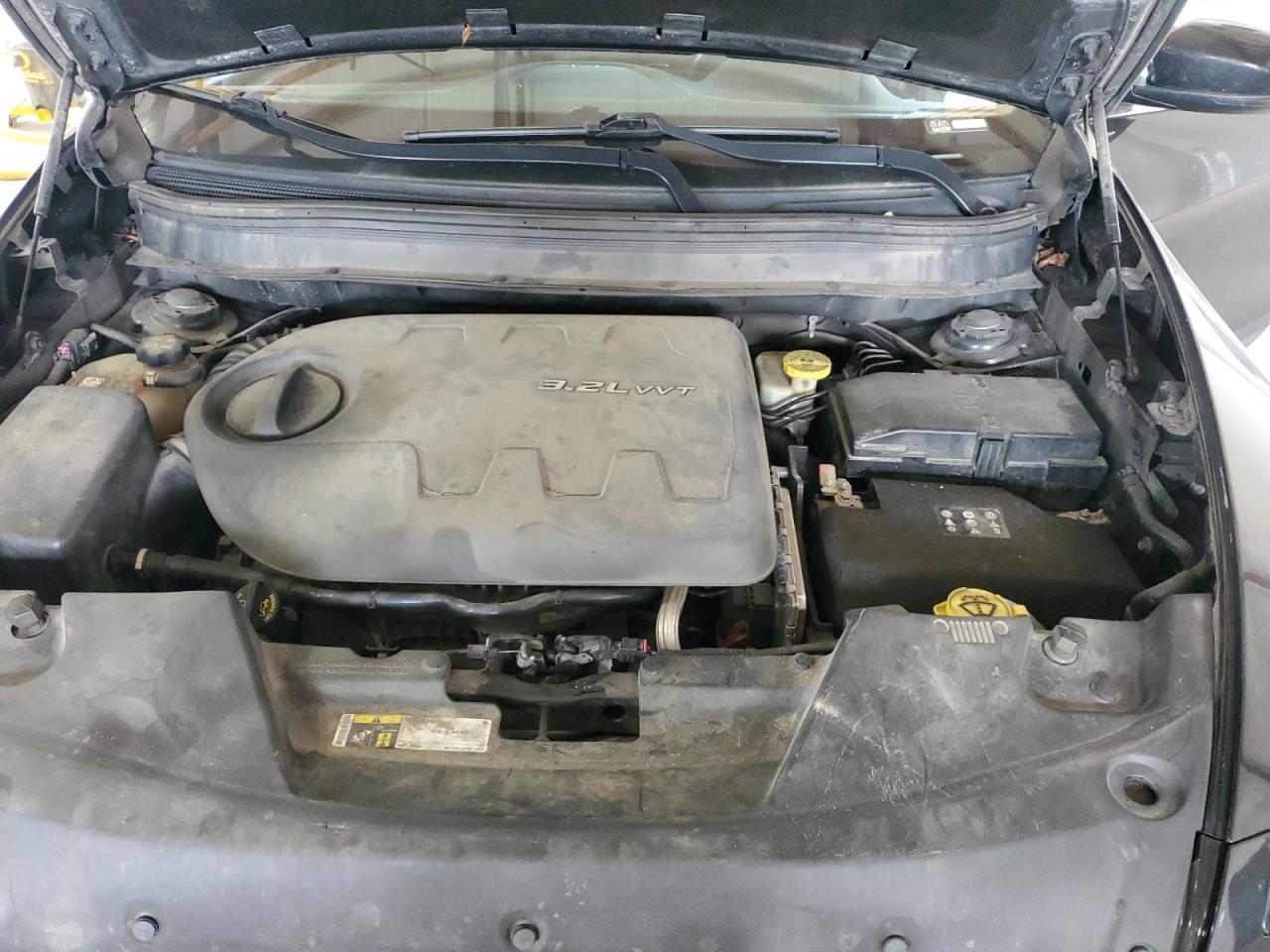 2014 Jeep Cherokee Limited VIN: 1C4PJMDS5EW212072 Lot: 70846985