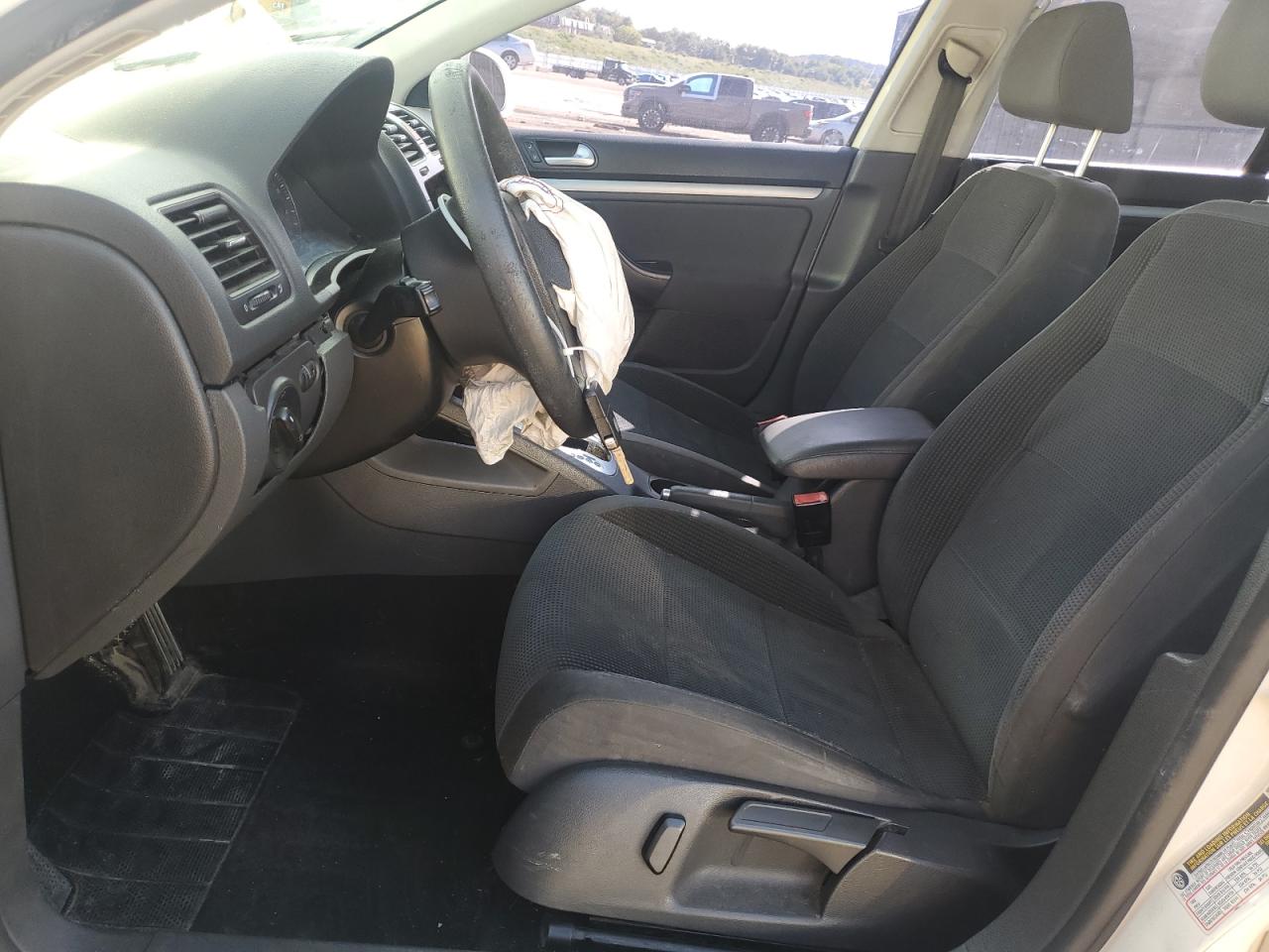 2008 Volkswagen Jetta S VIN: 3VWJM71K38M184163 Lot: 81154585