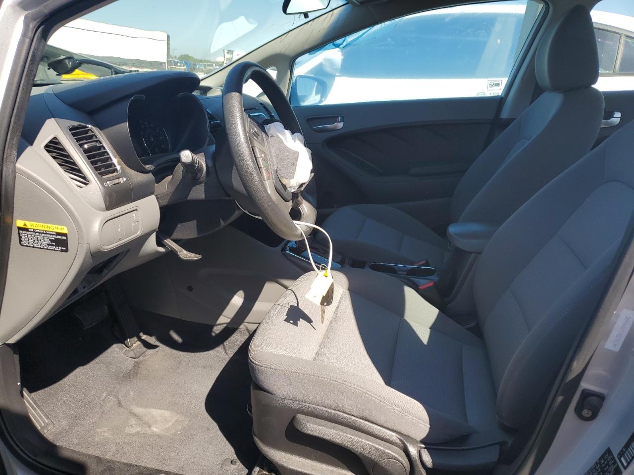 2017 Kia Forte Lx VIN: 3KPFK4A71HE075199 Lot: 81711555