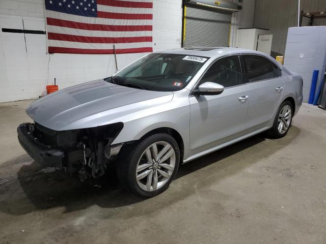 VOLKSWAGEN PASSAT 2017 Серебристый