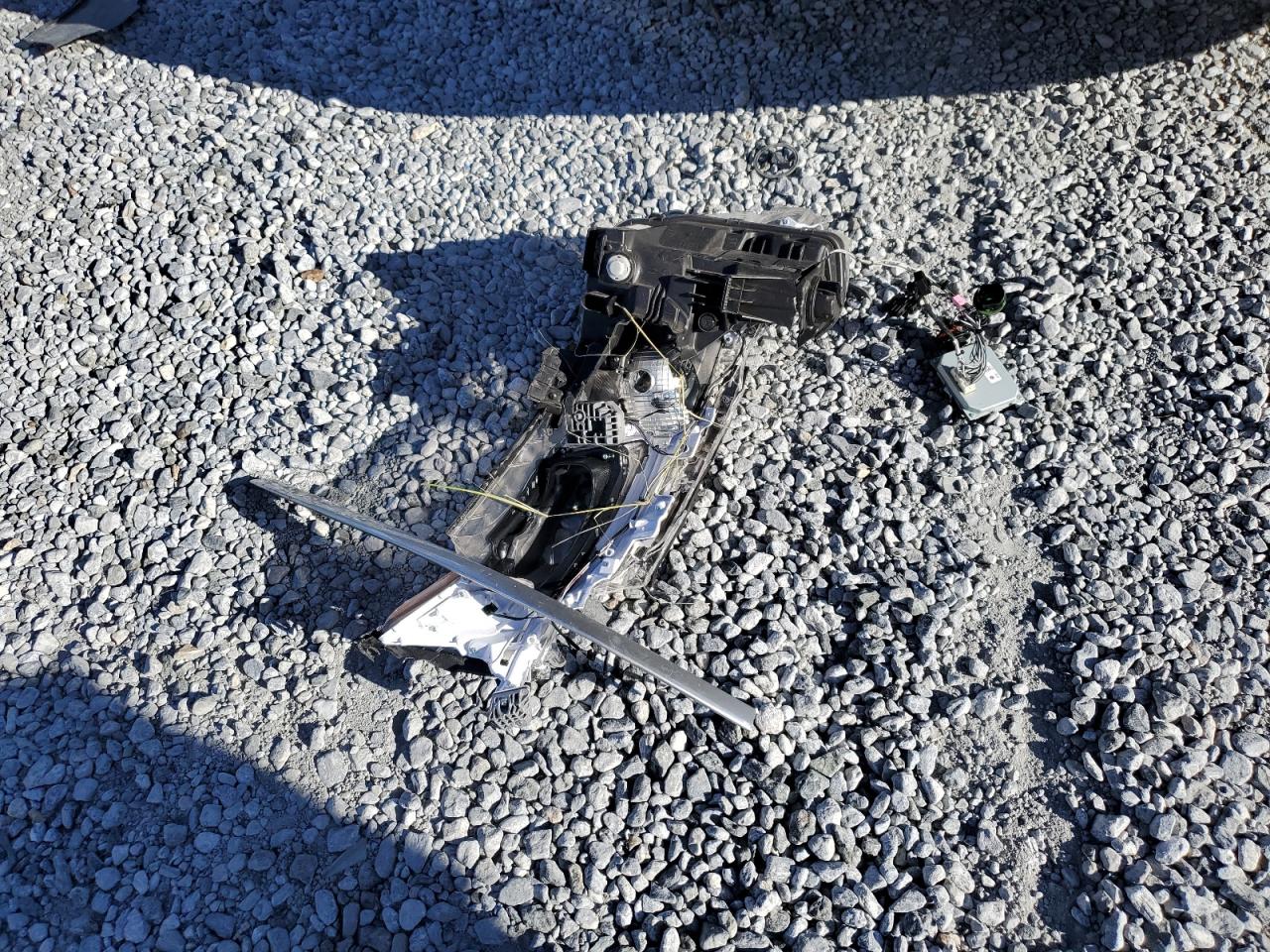 2024 Kia Carnival Lx VIN: KNDNB4H39R6387311 Lot: 84211225