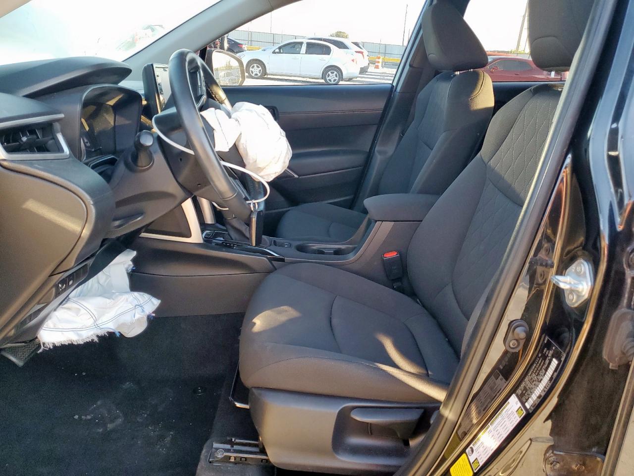 2022 Toyota Corolla Cross Le VIN: 7MUCAAAG2NV011085 Lot: 71434995