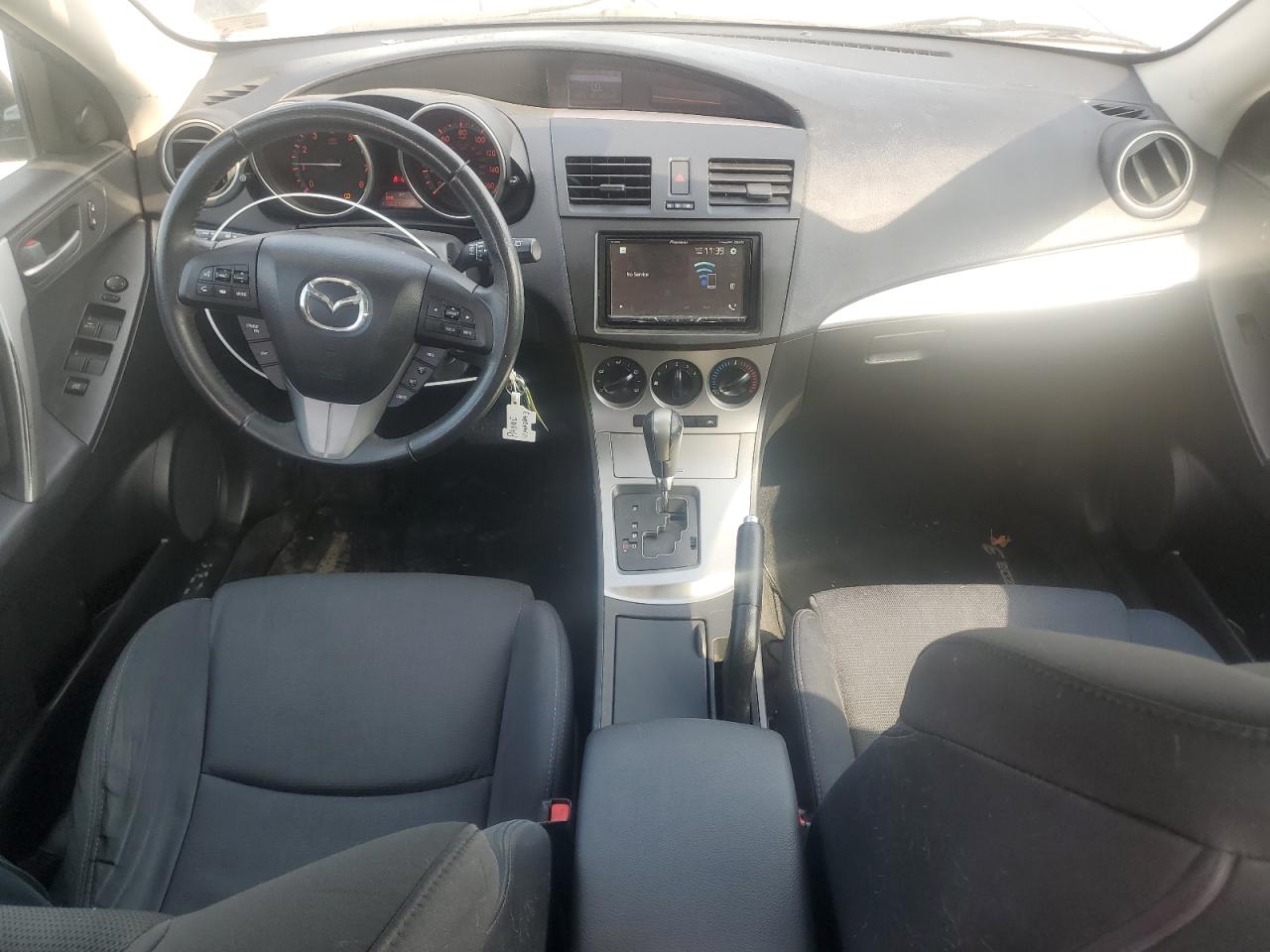 2010 Mazda 3 S VIN: JM1BL1H50A1322185 Lot: 81394955