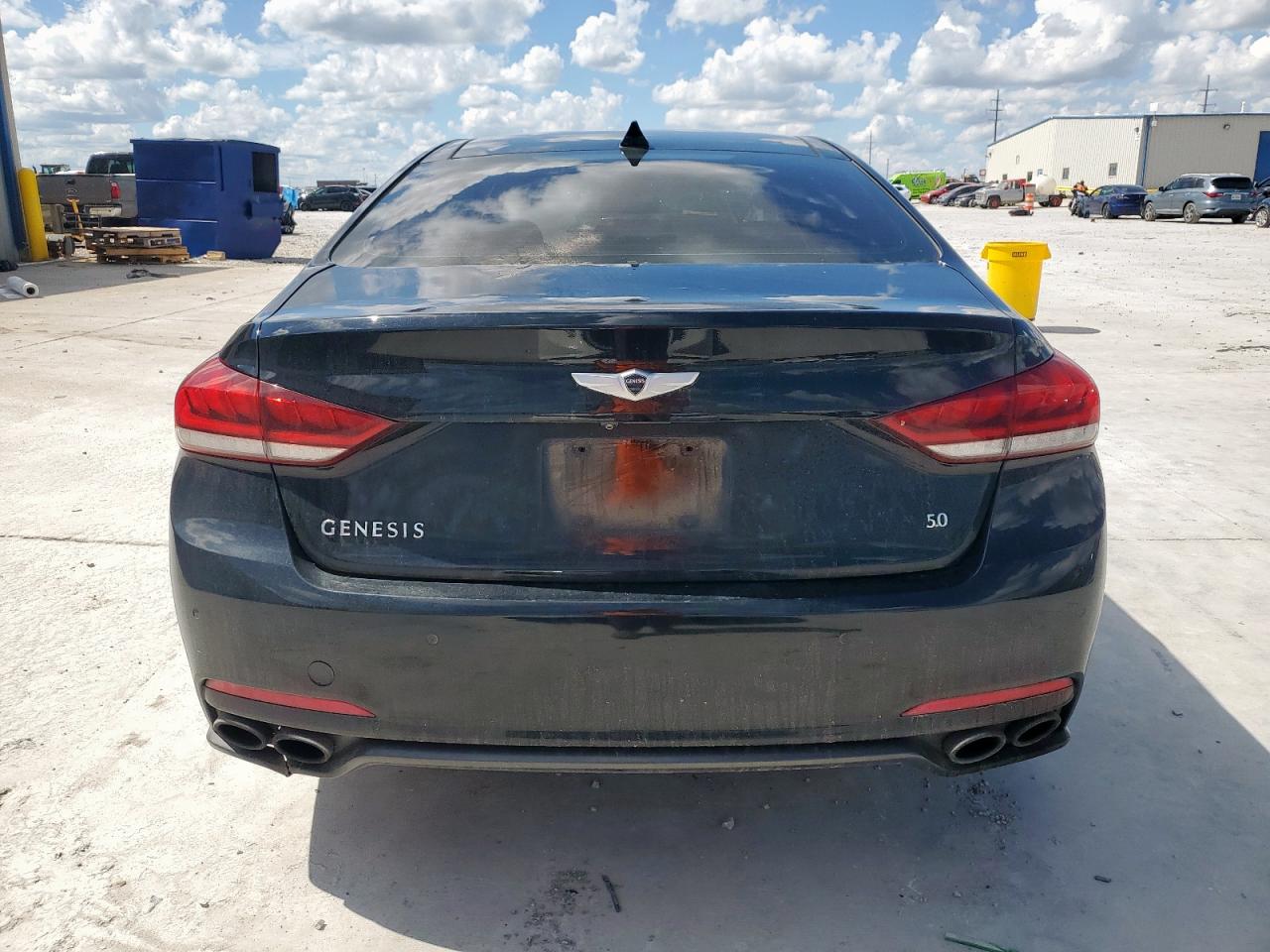 2015 Hyundai Genesis 5.0L VIN: KMHGN4JF2FU015834 Lot: 83828255