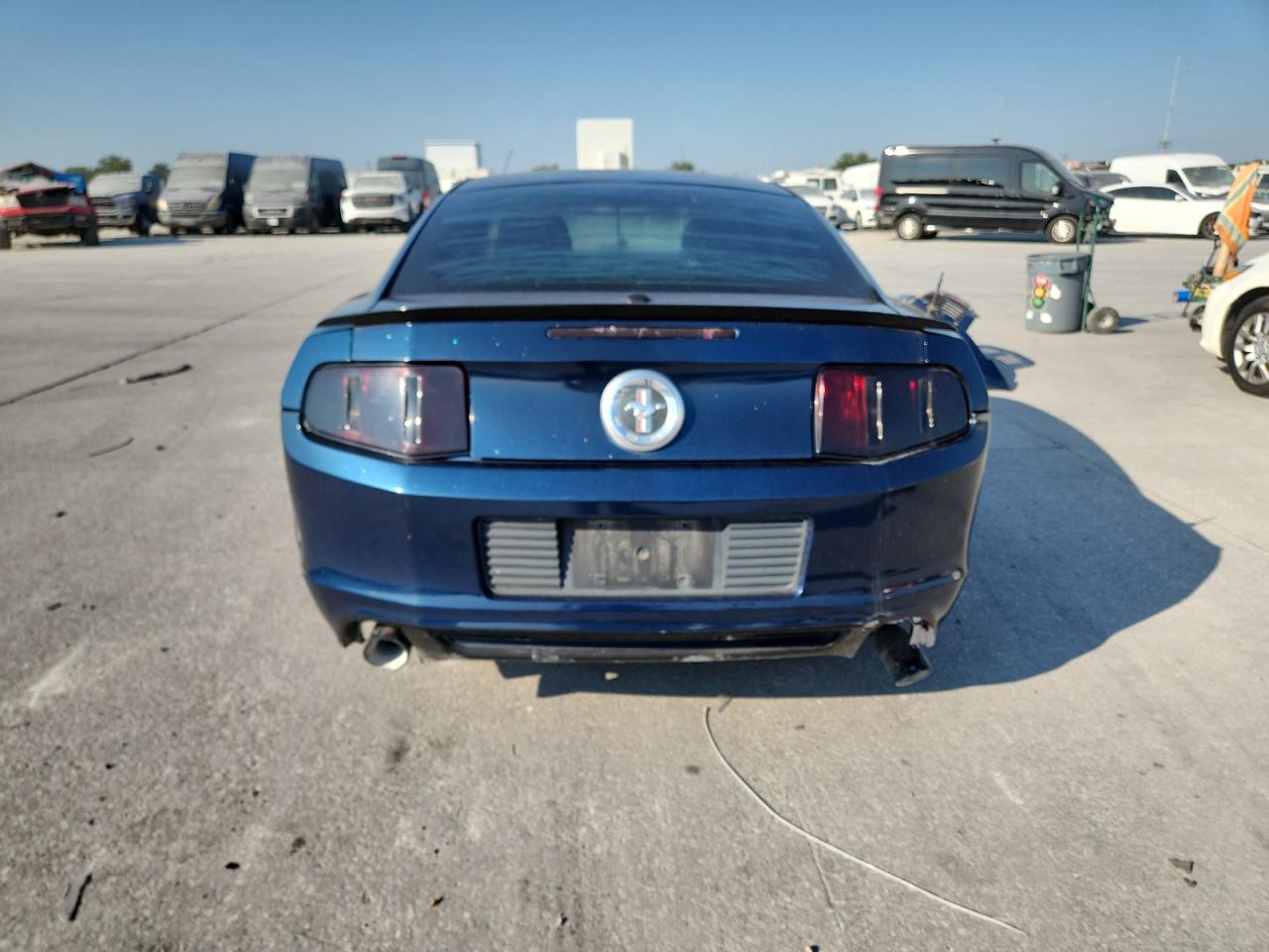 2011 Ford Mustang VIN: 1ZVBP8AM8B5165978 Lot: 80300465