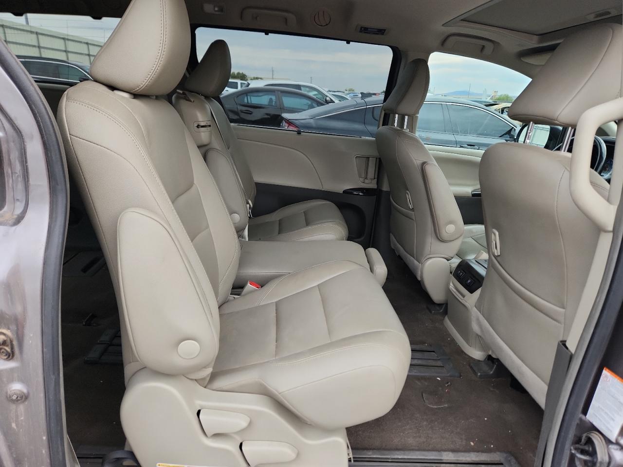 2019 Toyota Sienna Xle VIN: 5TDYZ3DC1KS972771 Lot: 71812355