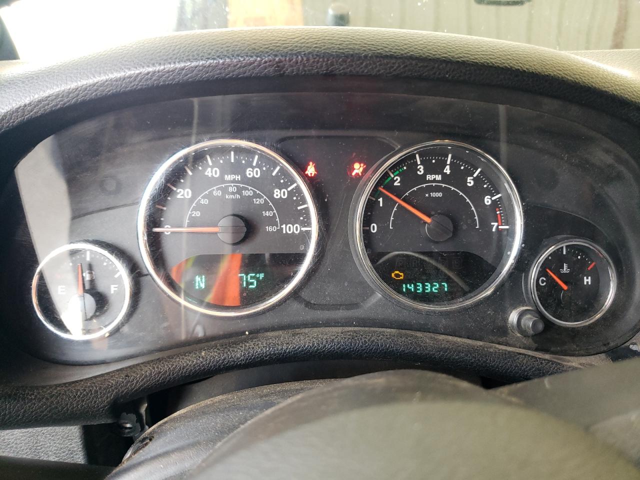 2013 Jeep Wrangler Sport VIN: 1C4AJWAG0DL519568 Lot: 71806425